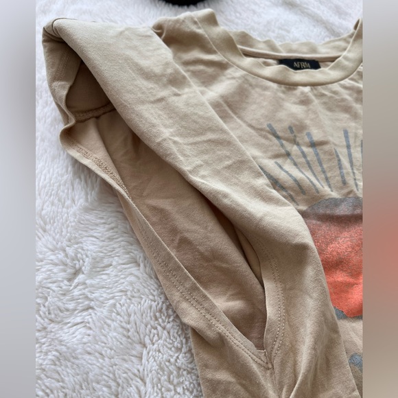 AFRM graphic tank with shoulder pads size xs tan - Picture 9 of 9